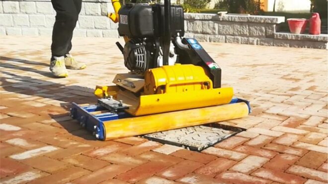 The new professional equipment for compacting outdoor flooring